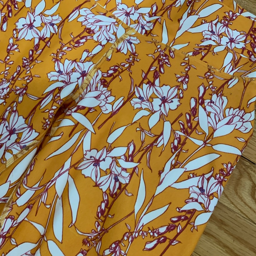 Fabletics - Picture 2 of 2